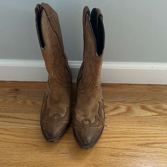 Shoes - Size 8 M leather cowboy boots for women.